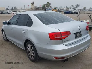 2015 Volkswagen Jetta SE with VIN 3VWD17AJ3FM324044, listed as a IAAI auction lot 42594929 with 108,480 mi miles and . Bid and sale history available at DreamBid. Image 3.