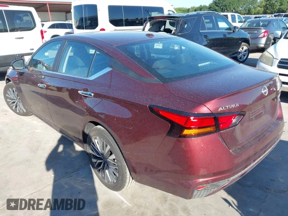 2025 Nissan Altima SV z VIN 1N4BL4DV1SN390275, wystawiony jako IAAI lot #42223725 z przebiegiem 1 640 mil mil oraz . Historia ofert i sprzedaży dostępna na DreamBid. Obrazek 3.