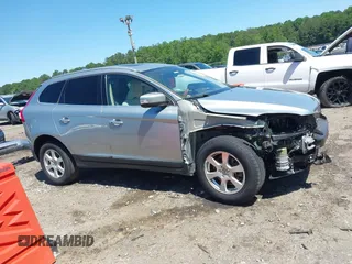 2012 Volvo XC60 3.2L с VIN YV4952DL6C2342972, выставлен на аукционе IAAI как лот 42319291 с пробегом 140 471 миль миль и . История ставок и продаж доступна на DreamBid. Изображение 14.