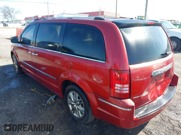 2008 Chrysler Town & Country Limited with VIN 2A8HR64X98R629057, listed as a IAAI auction lot 41990242 with 261,501 mi miles. Bid and sale history available at carsss.com. Image 3.