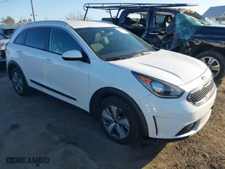 2019 Kia Niro LX with VIN KNDCB3LC2K5244348, listed as a IAAI auction lot 41603924 with 92,970 mi miles. Bid and sale history available at carsss.com. Image 1.