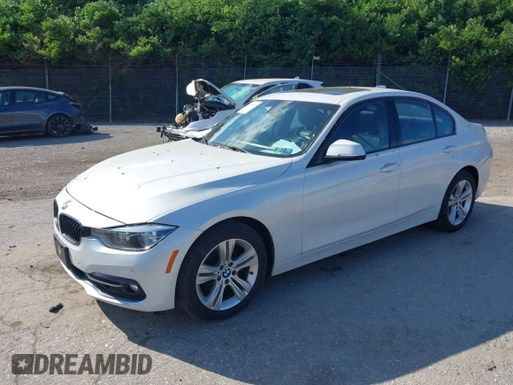 2016 BMW 3 Series 328i xDrive z VIN WBA8E3G51GNU00179, wystawiony jako IAAI lot #42292023 z przebiegiem 106 513 mil mil oraz . Historia ofert i sprzedaży dostępna na DreamBid. Obrazek 18.