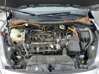 2021 Ford Escape SE Hybrid z VIN 1FMCU0BZ8MUB03173, wystawiony jako Copart lot #52181565 z przebiegiem 85 306 mil mil oraz Szkoda całkowita • Salvage title. Historia ofert i sprzedaży dostępna na DreamBid. Obrazek 12.