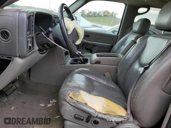 2006 Chevrolet Avalanche Z71 with VIN 3GNEK12ZX6G105626, listed as a Copart auction lot 71610203 with 0 mi miles and Salvage Title. Bid and sale history available at carsss.com. Image 7.