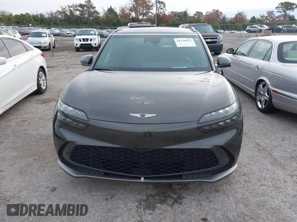 2024 Genesis GV60 Advanced with VIN KMUKCDSC8RU019087, listed as a IAAI auction lot 41378622 with 39,270 mi miles. Bid and sale history available at carsss.com. Image 12.