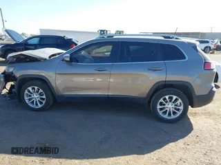 2019 Jeep Cherokee Latitude with VIN 1C4PJLCB2KD474165, listed as a IAAI auction lot 42100594 with 91,363 mi miles and . Bid and sale history available at DreamBid. Image 14.