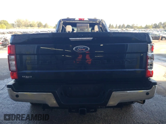 2022 Ford F-350 with VIN 1FT7W3BN2NED53597, listed as a Copart auction lot 72432694 with 32,087 mi miles and Salvage title. Bid and sale history available at DreamBid. Image 6.