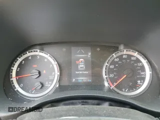 2022 Toyota Highlander LE z VIN 5TDZZRAH3NS109790, wystawiony jako Copart lot #49627715 z przebiegiem 33 113 mil mil oraz Szkoda całkowita • Salvage title. Historia ofert i sprzedaży dostępna na DreamBid. Obrazek 9.