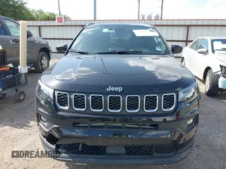 2025 Jeep Compass Latitude с VIN 3C4NJDBN7ST548876, выставлен на аукционе IAAI как лот 42546034 с пробегом 7 724 миль миль и . История ставок и продаж доступна на DreamBid. Изображение 12.