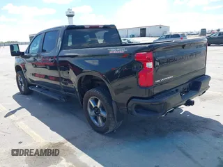 2022 Chevrolet Silverado 1500 LT Trail Boss with VIN 3GCPYFEL4NG101803, listed as a IAAI auction lot 42271645 with 37,736 mi miles and . Bid and sale history available at DreamBid. Image 3.
