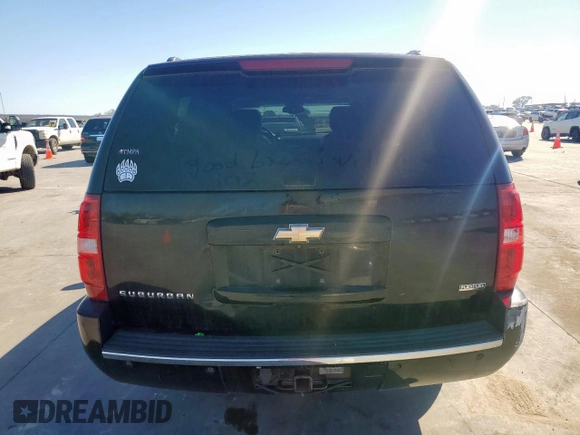 2009 Chevrolet Suburban LTZ with VIN 1GNFC36099R206170, listed as a Copart auction lot 46954815 with 272,788 mi miles and Clean title. Bid and sale history available at DreamBid. Image 6.