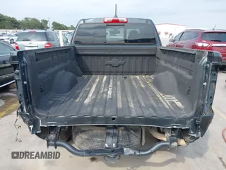 2017 Chevrolet Colorado z VIN 1GCHSDEA4H1201640, wystawiony jako IAAI lot #42299847 z przebiegiem 105 647 mil mil oraz . Historia ofert i sprzedaży dostępna na DreamBid. Obrazek 17.