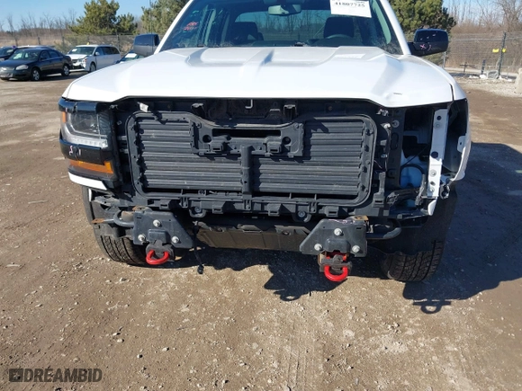2017 Chevrolet Silverado 1500 LT with VIN 1GCVKREC9HZ371544, listed as a IAAI auction lot 41807725 with 94,580 mi miles. Bid and sale history available at carsss.com. Image 6.