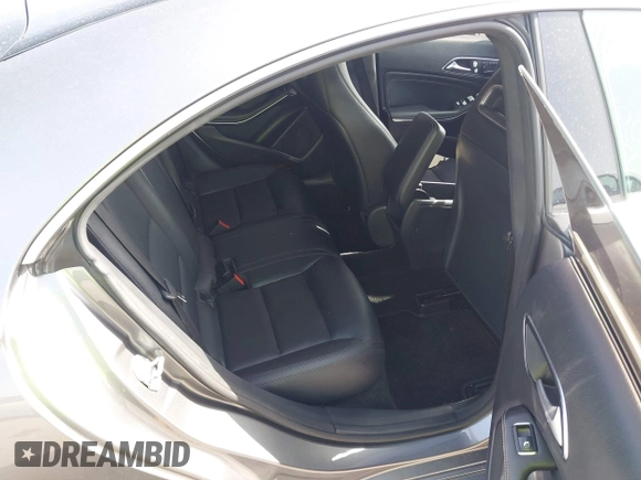 2014 Mercedes-Benz CLA 250 with VIN WDDSJ4EB1EN067682, listed as a IAAI auction lot 42599836 with 165,579 mi miles and . Bid and sale history available at DreamBid. Image 8.