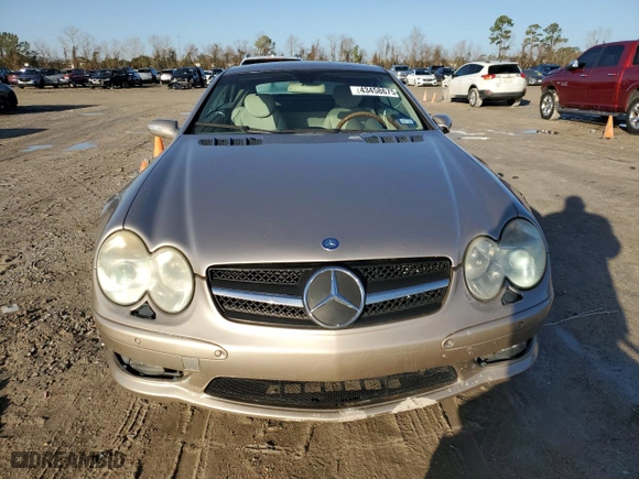 2004 Mercedes-Benz SL-Class with VIN WDBSK75F84F071859, listed as a Copart auction lot 43458675 with 0 mi miles and Salvage Title. Bid and sale history available at carsss.com. Image 5.