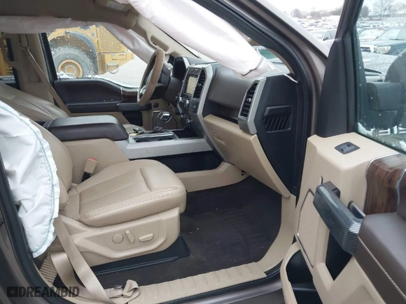 2019 Ford F-150 XL with VIN 1FTEW1E58KKF26818, listed as a IAAI auction lot 41270869 with 112,931 mi miles. Bid and sale history available at carsss.com. Image 5.