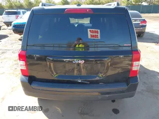 2015 Jeep Patriot Sport with VIN 1C4NJPBB8FD399932, listed as a IAAI auction lot 41935017 with 92,379 mi miles. Bid and sale history available at carsss.com. Image 16.