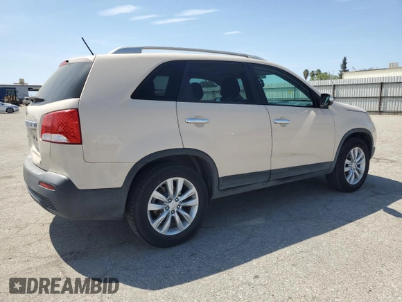 2011 Kia Sorento LX with VIN 5XYKT4A22BG074279, listed as a Copart auction lot 51835035 with 153,581 mi miles and Clean Title. Bid and sale history available at DreamBid. Image 3.
