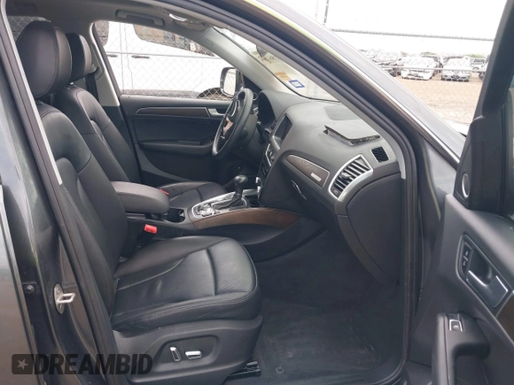 2017 Audi Q5 Premium Plus z VIN WA1L2AFP7HA013412, wystawiony jako IAAI lot #41861342 z przebiegiem 17 396 mil mil oraz . Historia ofert i sprzedaży dostępna na DreamBid. Obrazek 5.