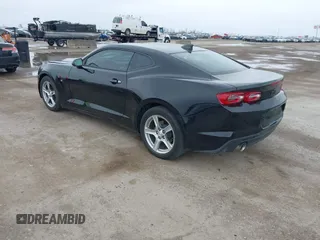2019 Chevrolet Camaro 1LS with VIN 1G1FB1RX5K0119622, listed as a IAAI auction lot 41722090 with 21,376 mi miles and . Bid and sale history available at carsss.com. Image 3.