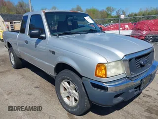 2004 Ford Ranger XL Fleet with VIN 1FTZR15E44TA15645, listed as a IAAI auction lot 42144282 with 252,612 mi miles. Bid and sale history available at carsss.com. Image 1.