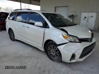 2018 Toyota Sienna XLE Auto Access Seat with VIN 5TDYZ3DC1JS934925, listed as a Copart auction lot 60167375 with 103,859 mi miles and Salvage title. Bid and sale history available at DreamBid. Image 4.