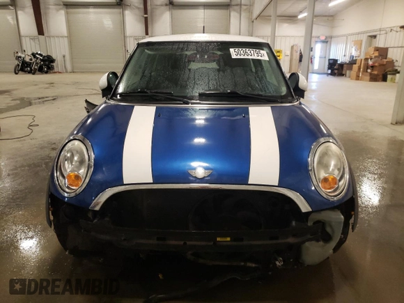2008 MINI Hardtop with VIN WMWMF33558TT67668, listed as a Copart auction lot 50363795 with 72,738 mi miles and Salvage Title. Bid and sale history available at DreamBid. Image 5.
