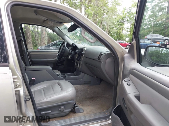 2004 Ford Explorer XLT с VIN 1FMDU63W74ZB02658, выставлен на аукционе IAAI как лот 42483625 с пробегом 175 122 миль миль и . История ставок и продаж доступна на DreamBid. Изображение 5.