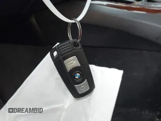 2011 BMW 3 Series 328i с VIN WBAPH5C59BA447948, выставлен на аукционе IAAI как лот 42791025 с пробегом 124 445 миль миль и . История ставок и продаж доступна на DreamBid. Изображение 11.