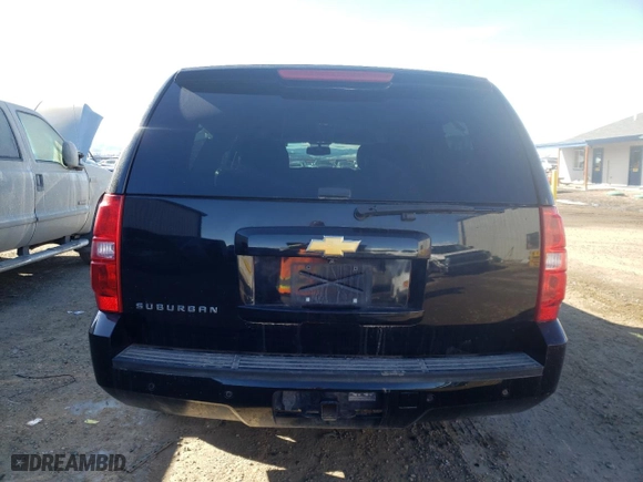 2014 Chevrolet Suburban LT with VIN 1GNSKJE73ER246291, listed as a Copart auction lot 74231304 with 140,688 mi miles and Salvage Title. Bid and sale history available at carsss.com. Image 12.