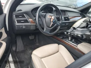 2013 BMW X5 xDrive50i with VIN 5UXZV8C52D0C15370, listed as a Copart auction lot 62293645 with 90,611 mi miles and Clean title. Bid and sale history available at DreamBid. Image 8.