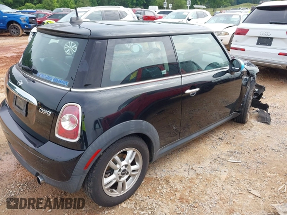 2012 MINI Hardtop with VIN WMWSU3C58CT540024, listed as a IAAI auction lot 42365569 with 103,274 mi miles and . Bid and sale history available at DreamBid. Image 4.