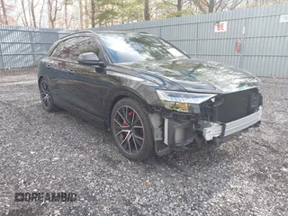 2022 Audi SQ8 Prestige z VIN WA1CWBF12ND008733, wystawiony jako IAAI lot #41340016 z przebiegiem 17 945 mil mil oraz . Historia ofert i sprzedaży dostępna na DreamBid. Obrazek 1.