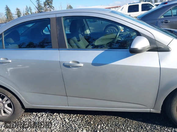 2012 Chevrolet Sonic LT with VIN 1G1JC5SH0C4178833, listed as a IAAI auction lot 41400504 with 163,356 mi miles and . Bid and sale history available at DreamBid. Image 13.