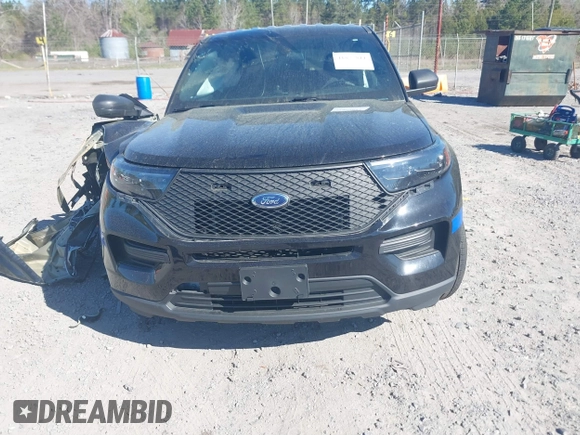 2021 Ford Police Interceptor Utility z VIN 1FM5K8AB0MGB98697, wystawiony jako IAAI lot #41877811 z przebiegiem 23 127 mil mil oraz . Historia ofert i sprzedaży dostępna na DreamBid. Obrazek 12.