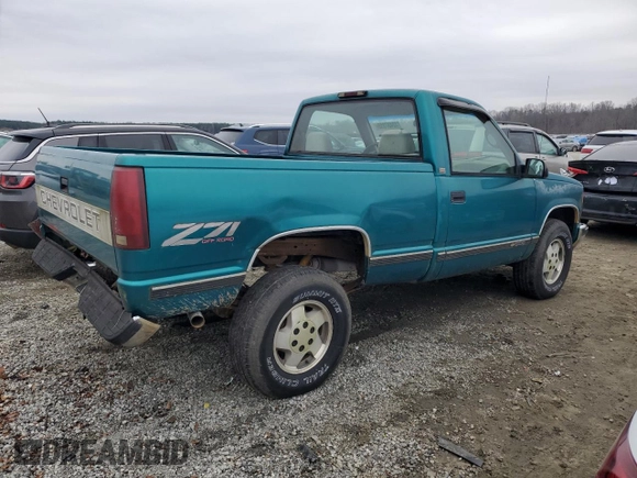 1995 Chevrolet Silverado 1500 with VIN 1GCEK14K0SZ257742, listed as a Copart auction lot 42437355 with 183,760 mi miles and Salvage Title. Bid and sale history available at DreamBid. Image 3.