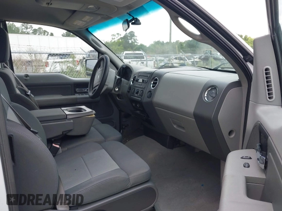 2007 Ford F-150 XL with VIN 1FTPX12597KD53845, listed as a IAAI auction lot 42388164 with 252,009 mi miles and . Bid and sale history available at DreamBid. Image 5.