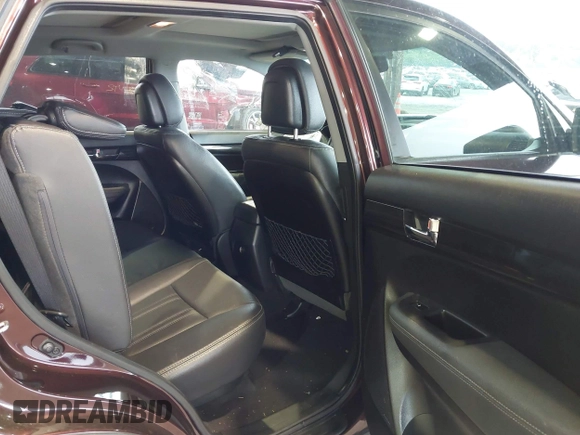 2012 Kia Sorento EX z VIN 5XYKU4A25CG304508, wystawiony jako IAAI lot #42461847 z przebiegiem 20 016 mil mil oraz . Historia ofert i sprzedaży dostępna na DreamBid. Obrazek 8.