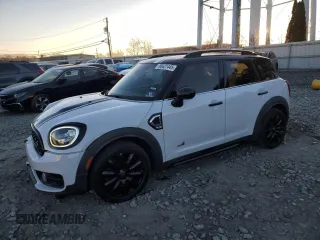 2019 MINI Countryman Cooper S with VIN WMZYT5C55K3G92128, listed as a Copart auction lot 88427445 with 68,689 mi miles and Salvage Title. Bid and sale history available at carsss.com. Image 1.