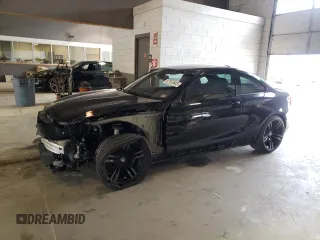 2018 BMW M2 with VIN WBS1J5C54JVD37762, listed as a Copart auction lot 67153643 with 25,271 mi miles. Bid and sale history available at carsss.com. Image 1.