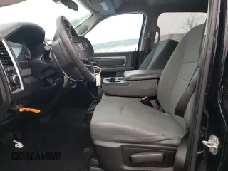 2020 Ram 1500 SLT z VIN 1C6RR7TT3LS119625, wystawiony jako Copart lot #49962075 z przebiegiem 55 087 mil mil oraz Szkoda całkowita • Salvage title. Historia ofert i sprzedaży dostępna na DreamBid. Obrazek 7.