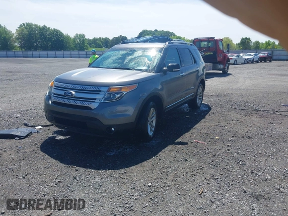 2014 Ford Explorer XLT with VIN 1FM5K8D81EGC20224, listed as a IAAI auction lot 42081013 with 97,374 mi miles and . Bid and sale history available at carsss.com. Image 2.