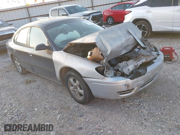 2001 Ford Taurus SES with VIN 1FAFP55U81G174122, listed as a IAAI auction lot 40973418 with 173,802 mi miles. Bid and sale history available at carsss.com. Image 1.