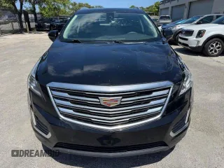 2018 Cadillac XT5 Premium Luxury FWD z VIN 1GYKNERS6JZ139813, wystawiony jako Copart lot #57681285 z przebiegiem 96 567 mil mil oraz Nie do naprawy. Historia ofert i sprzedaży dostępna na DreamBid. Obrazek 5.