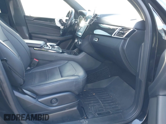 2018 Mercedes-Benz GLE 43 AMG with VIN 4JGDA6EB4JB115925, listed as a IAAI auction lot 40773468 with 52,579 mi miles and . Bid and sale history available at DreamBid. Image 5.