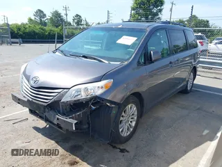 2013 Toyota Sienna XLE AAS с VIN 5TDYK3DC4DS335199, выставлен на аукционе IAAI как лот 42464627 с пробегом 163 269 миль миль и . История ставок и продаж доступна на DreamBid. Изображение 18.