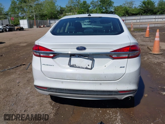 2017 Ford Fusion SE z VIN 3FA6P0H7XHR415299, wystawiony jako IAAI lot #42232634 z przebiegiem 107 962 mil mil oraz . Historia ofert i sprzedaży dostępna na DreamBid. Obrazek 15.