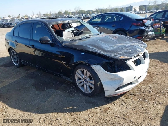 2011 BMW 3 Series 328i with VIN WBAPH7C53BE852613, listed as a IAAI auction lot 41670821 with 195,754 mi miles. Bid and sale history available at carsss.com. Image 1.