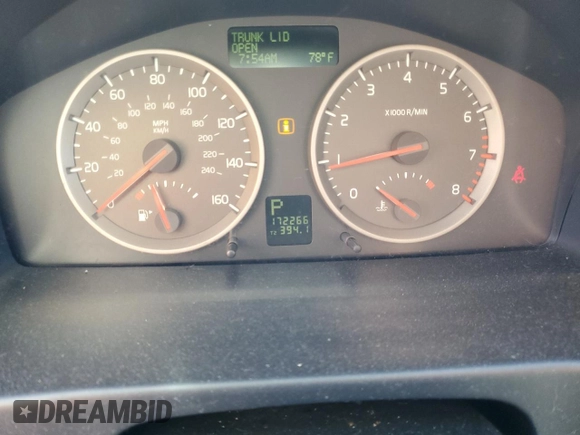 2005 Volvo S40 с VIN YV1MS390052070863, выставлен на аукционе Copart как лот 53854165 с пробегом 172 266 миль миль и Списание • Salvage title. История ставок и продаж доступна на DreamBid. Изображение 9.