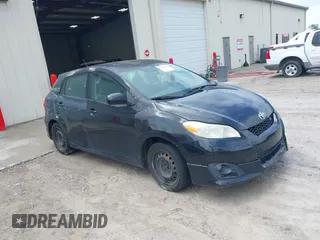 2009 Toyota Matrix S with VIN 2T1KE40E59C013004, listed as a IAAI auction lot 42113274 with 228,031 mi miles. Bid and sale history available at carsss.com. Image 1.